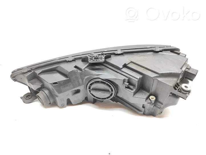 Audi A4 S4 B9 8W Передняя фара 8W0941012