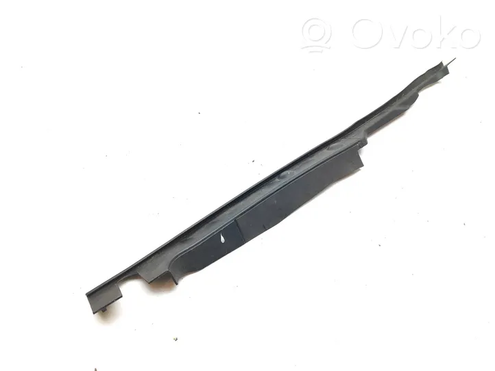 Audi A4 S4 B9 8W Panel wykończeniowy błotnika 8W0820582