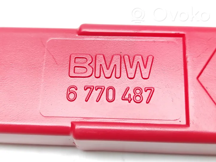 BMW 5 F10 F11 Triangle d'avertissement 6770487