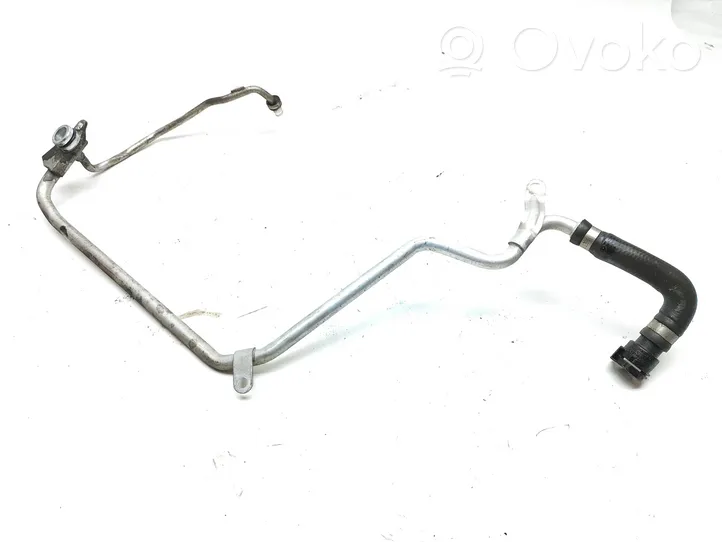 BMW 5 F10 F11 Tuyau de liquide de refroidissement moteur 87700137