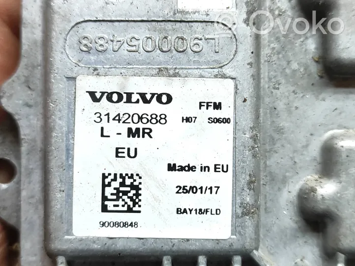Volvo S90, V90 LED-liitäntälaitteen ohjausmoduuli 31420688