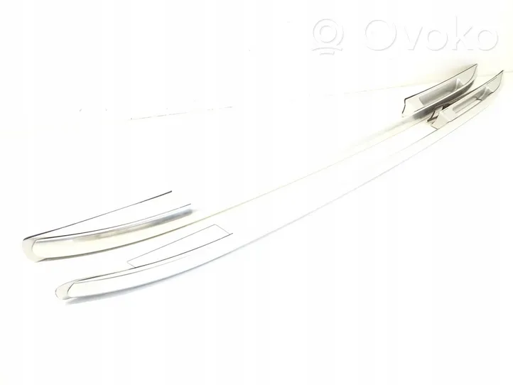 Volkswagen Touareg I Roof bar rail 7L6860026