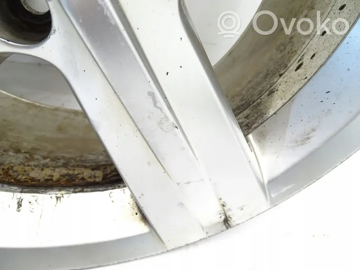 Volkswagen Sharan R17 alloy rim 3AA601025E