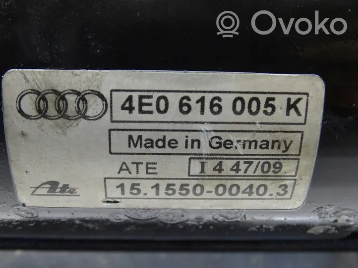Audi A8 S8 D3 4E Compresseur / pompe à suspension pneumatique 4E0616005K