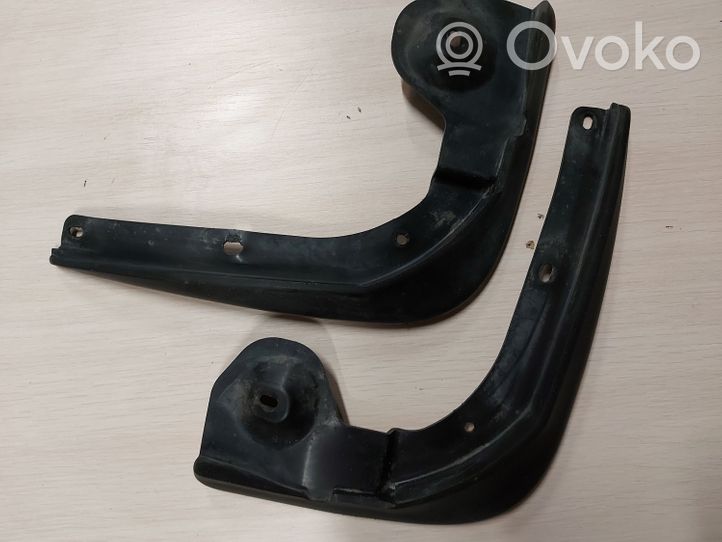 Skoda Octavia Mk2 (1Z) Set parafanghi 1Z0821819A