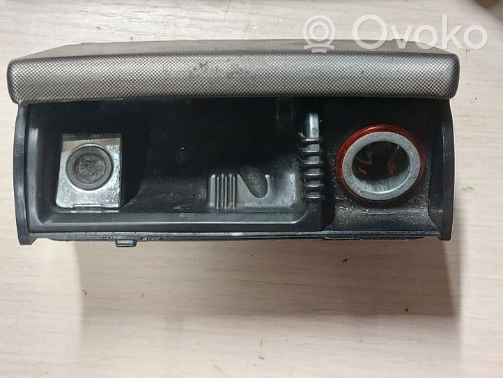 Volkswagen PASSAT B5.5 Radio/GPS head unit trim 3B0858069BA