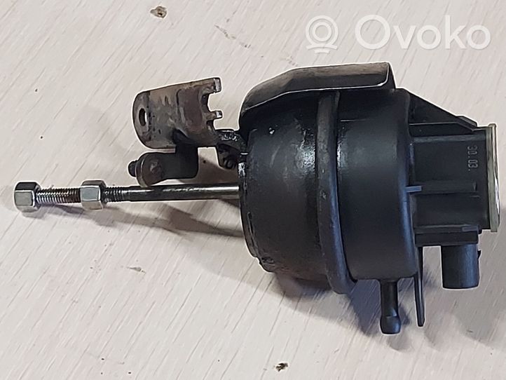 Audi A6 S6 C6 4F Einzelteil Vakuum Unterdruck Turbolader 