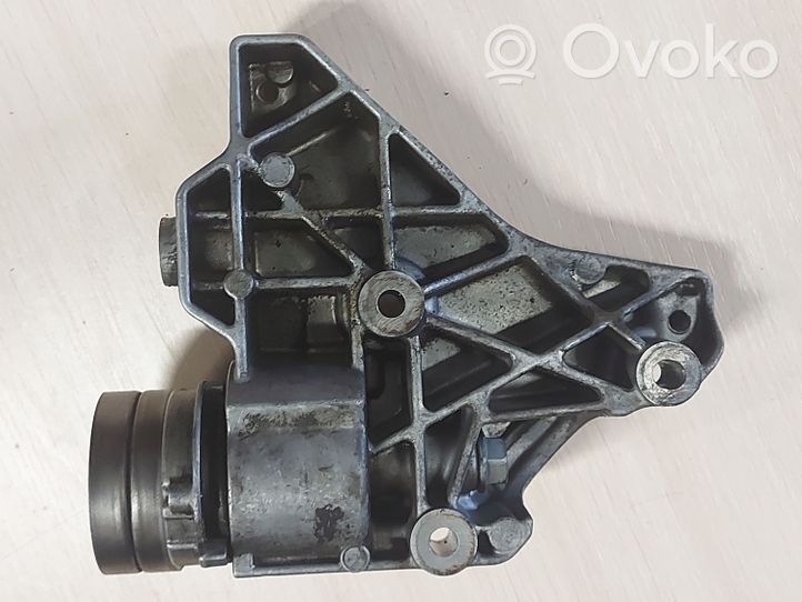 Volkswagen Tiguan Staffa di montaggio del compressore dell’A/C 03C903143B