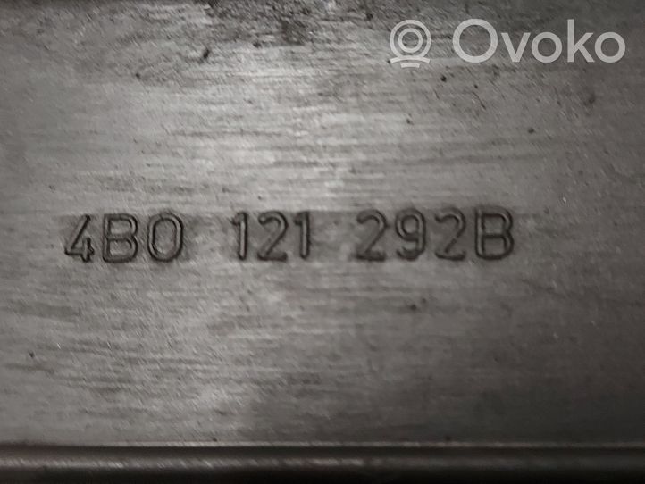 Audi A6 S6 C5 4B Radiatoru dekoratīvā apdare 4B0121292B