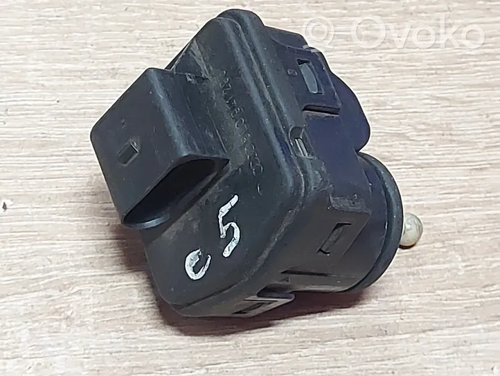 Audi A6 Allroad C5 Headlight level adjustment motor 8L0941295