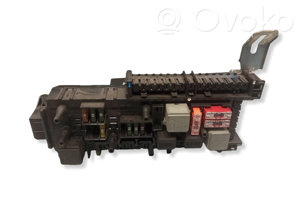 Mercedes-Benz C W204 Fuse module 