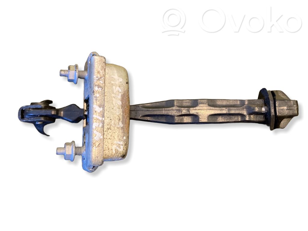 Opel Astra J Takaoven pidätin 