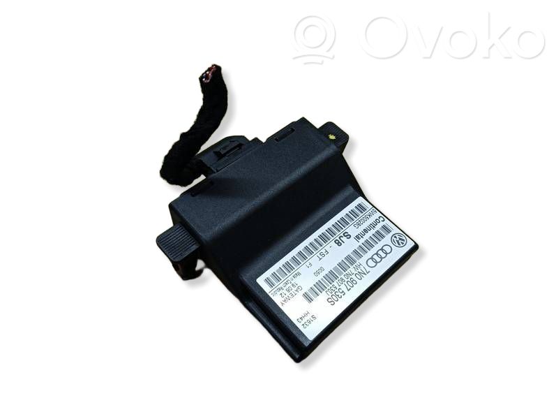 Audi A3 S3 8P Gateway control module 