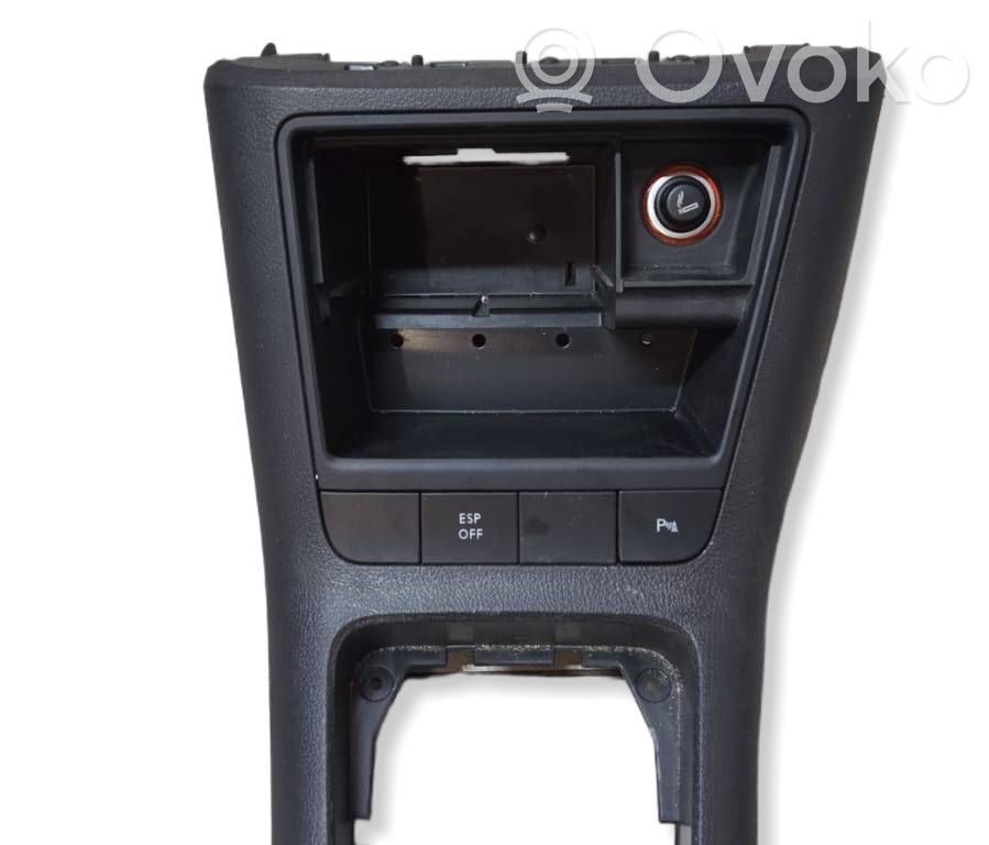 Volkswagen Golf VI Center console 