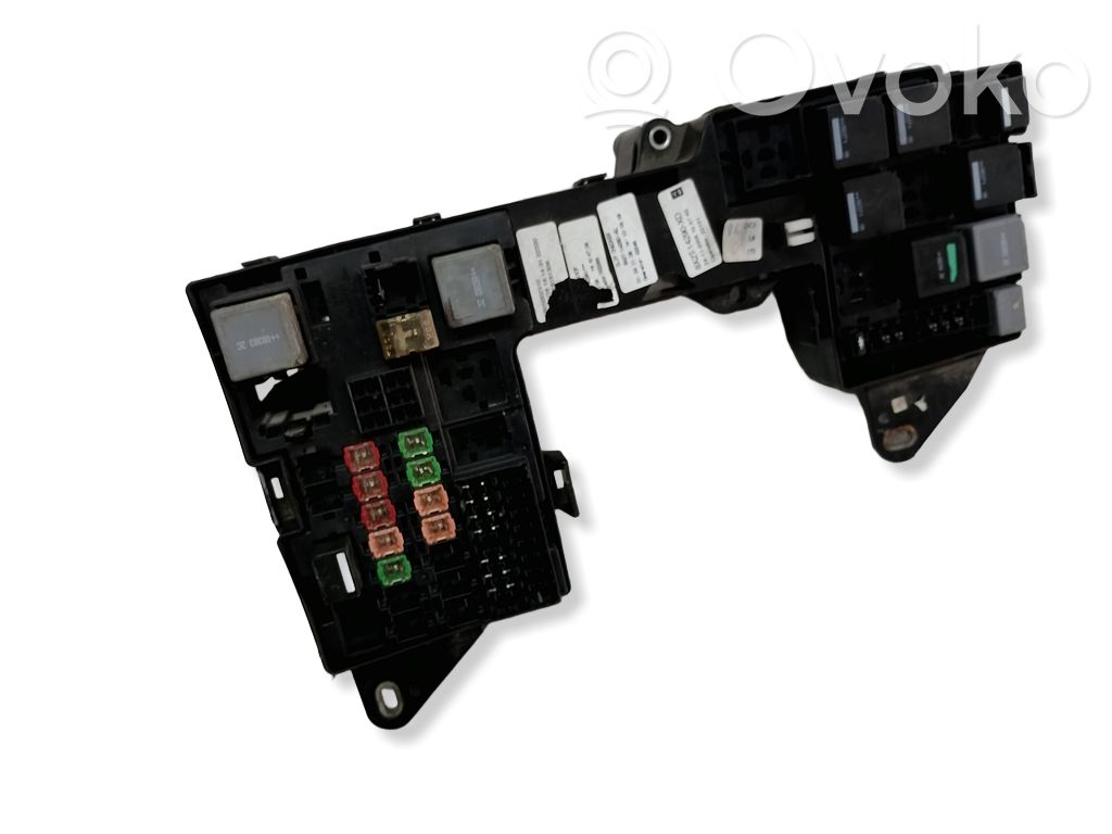 Jaguar XF Fuse module 