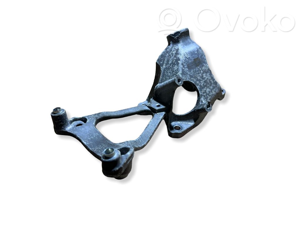 Audi Q7 4M Engine mounting bracket 