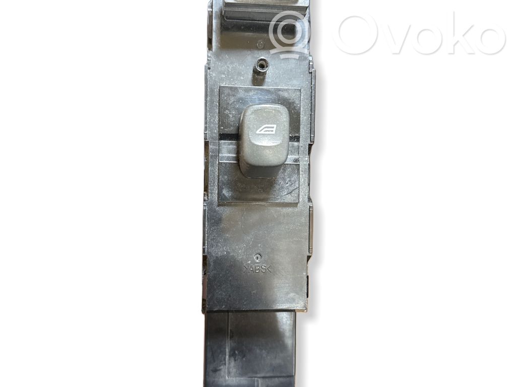 Volvo V70 Electric window control switch 
