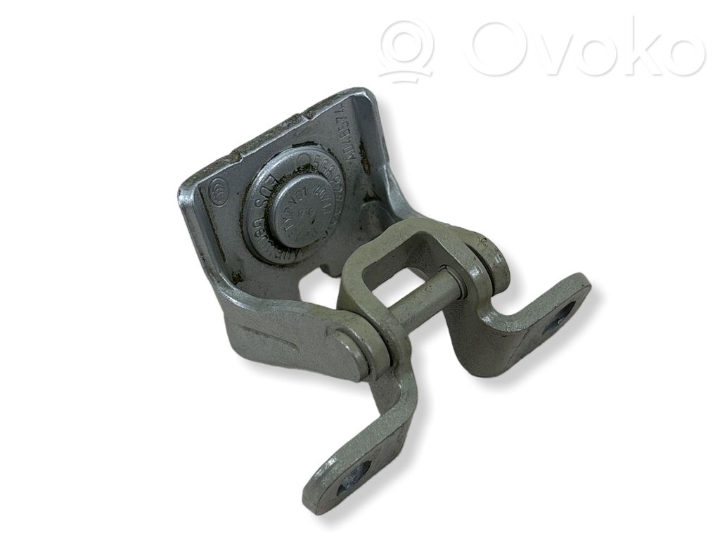 Skoda Kamiq Tailgate/trunk/boot hinge 