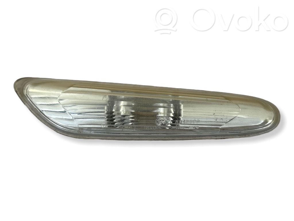 BMW 1 E81 E87 Front fender indicator light 