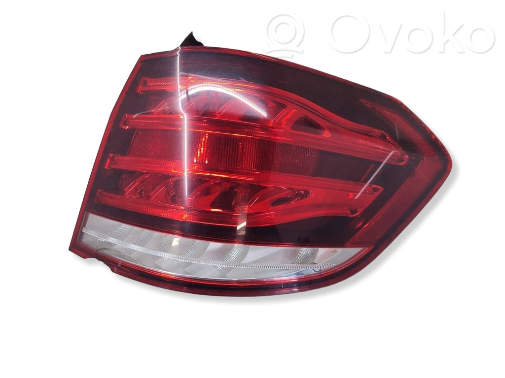 Mercedes-Benz E W212 Lampă spate în caroserie 