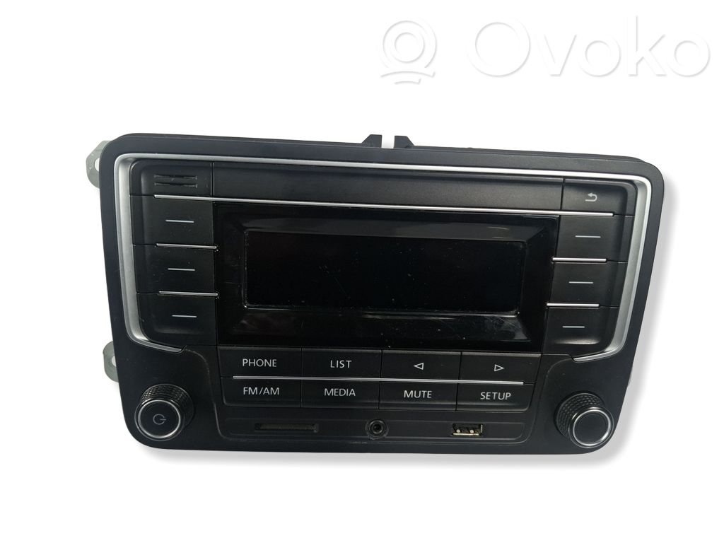 Volkswagen Caddy Unitate principală radio/CD/DVD/GPS 