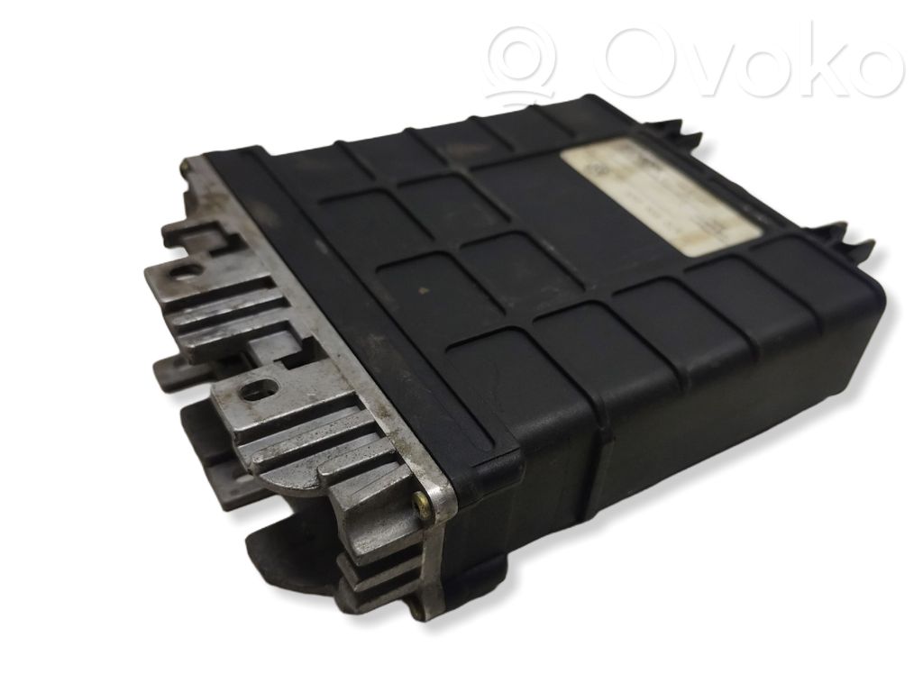 Volkswagen Golf III Engine control unit/module 