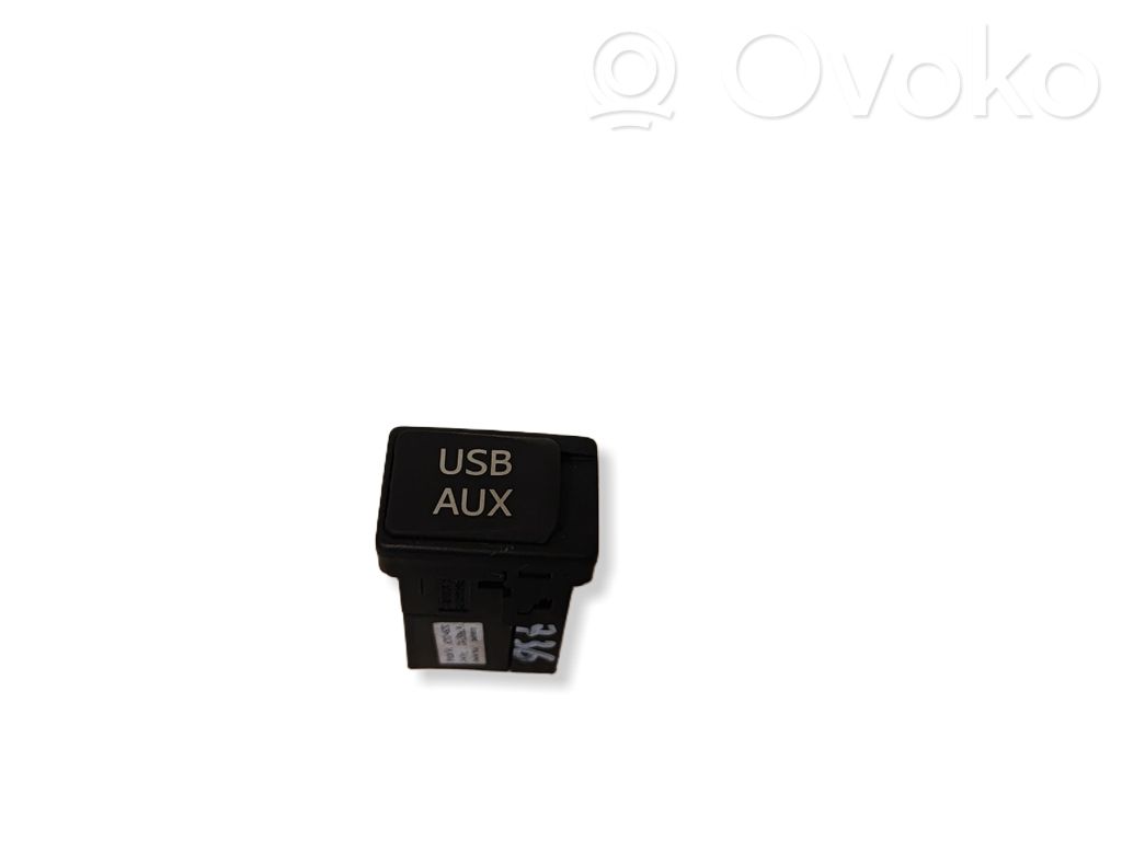 Enchufe conector USB   8619048030,6S16048030,8S1S048030