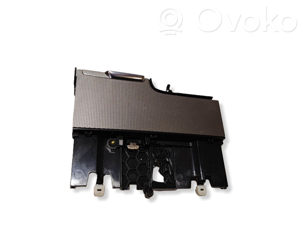 Volvo XC90 Ashtray (front) 
