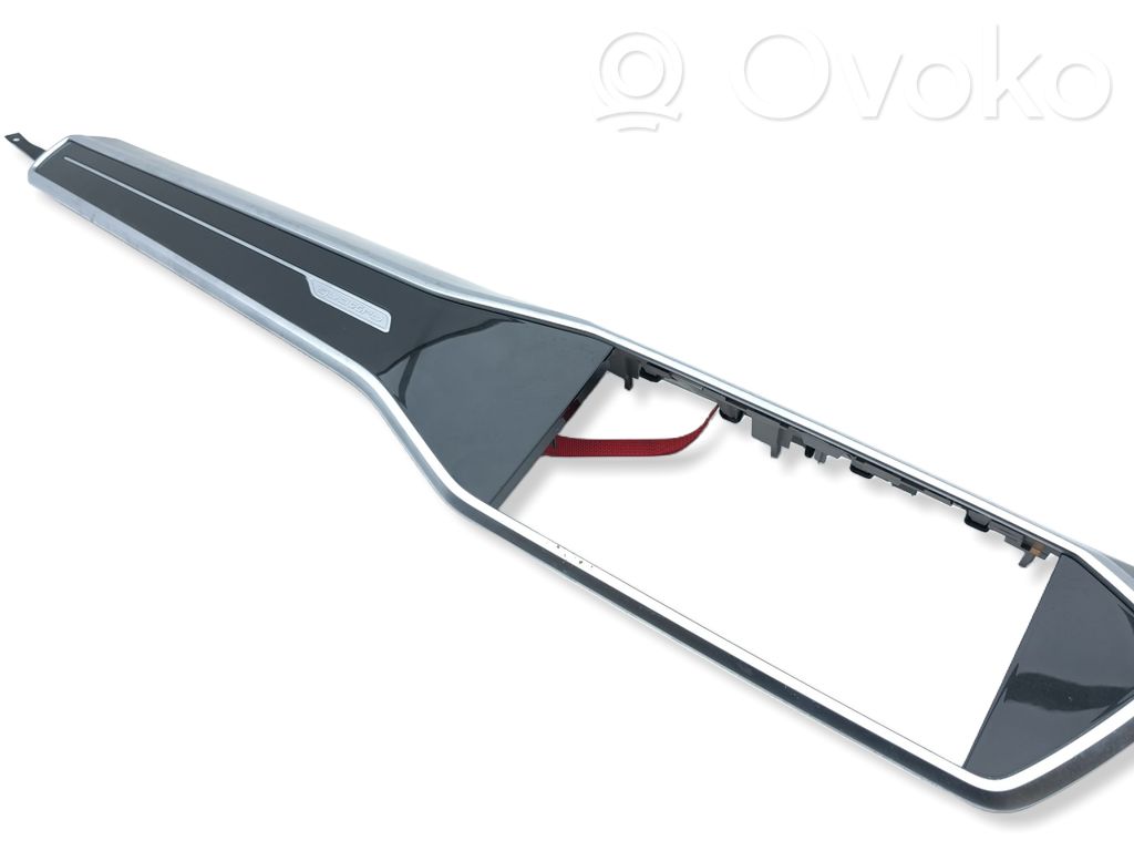 Panel trim   4K2857200E,1086800102,18102023