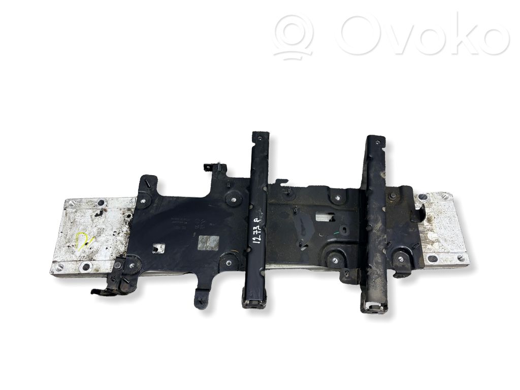 Engine mounting bracket   9851213280,9841537880