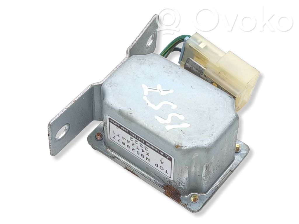 Mitsubishi 3000 GT Suspension control unit/module 