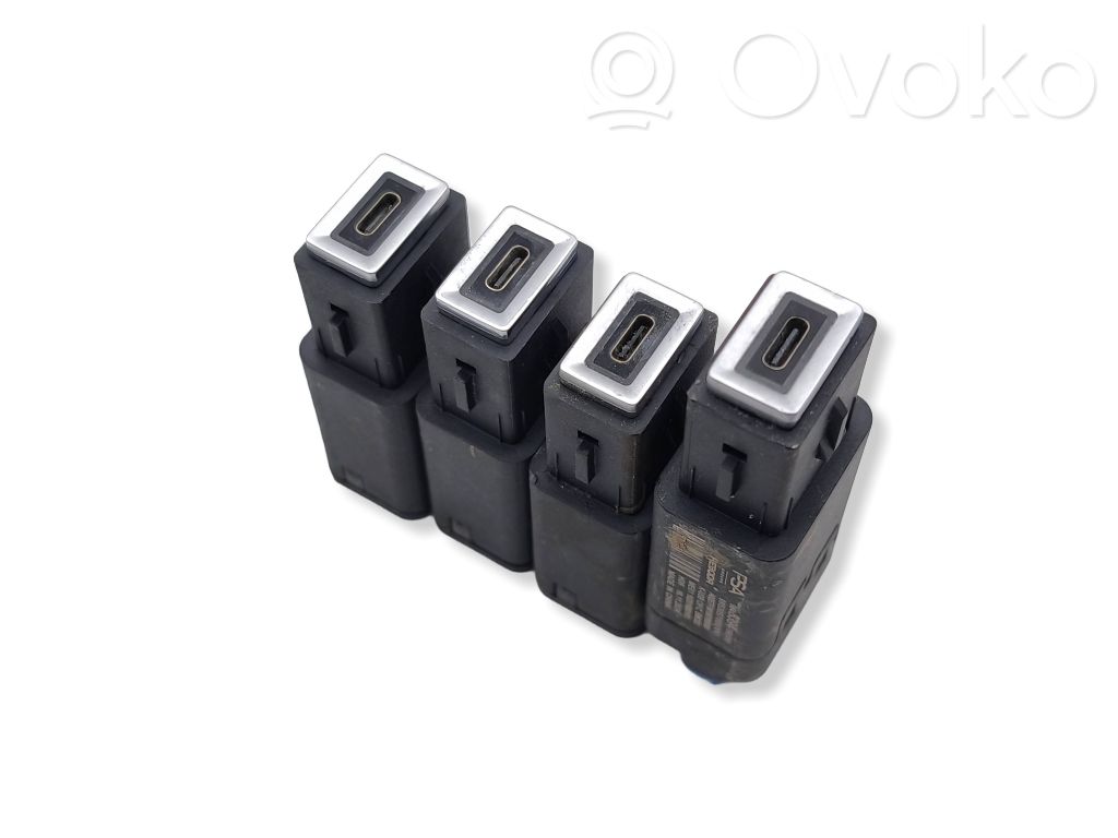 Peugeot 3008 III Разъем USB 