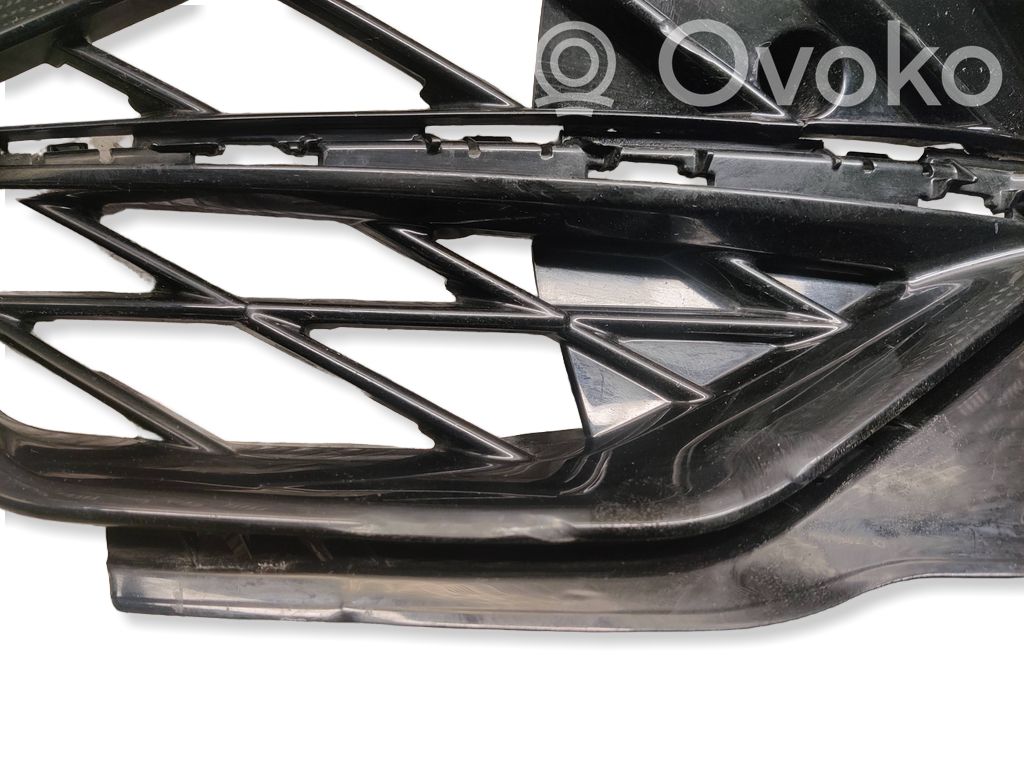 Cupra Formentor Front bumper lower grill 
