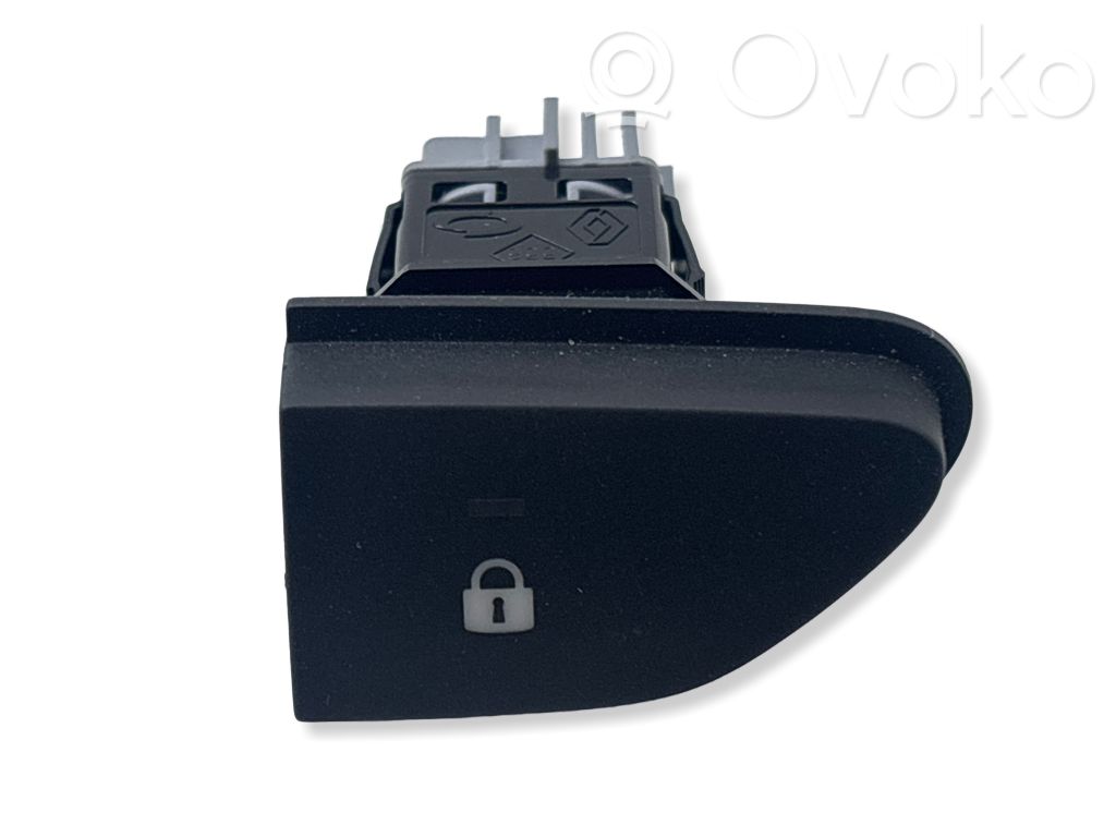 Renault Captur Central locking switch button 