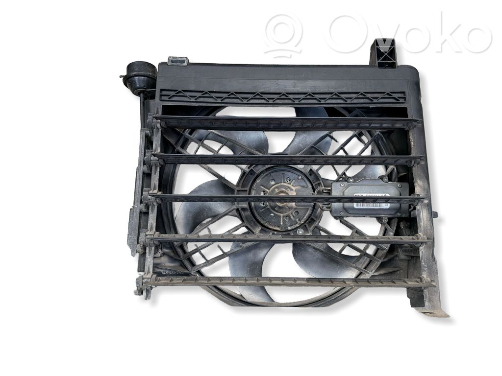 BMW 3 E46 Elektrisks radiatoru ventilators 