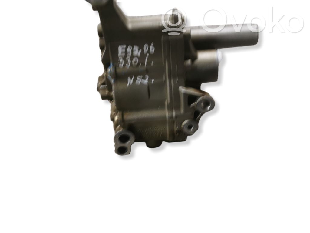 BMW 3 E90 E91 Oil pump 