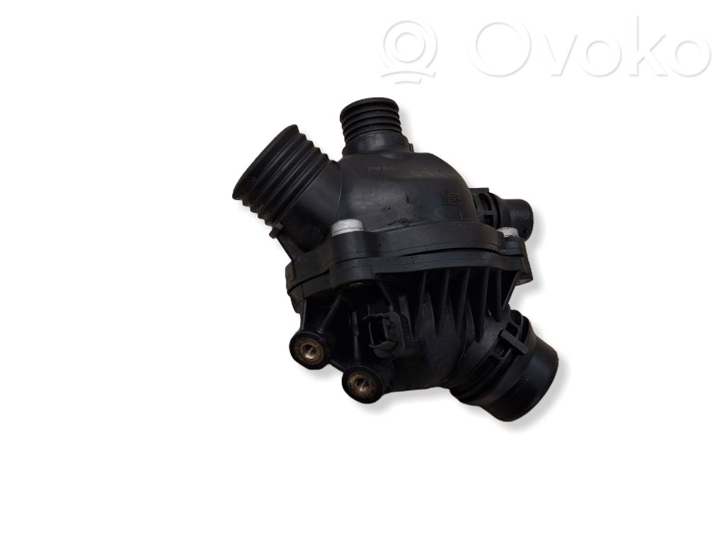 BMW 5 E60 E61 Termostats / termostata korpuss 