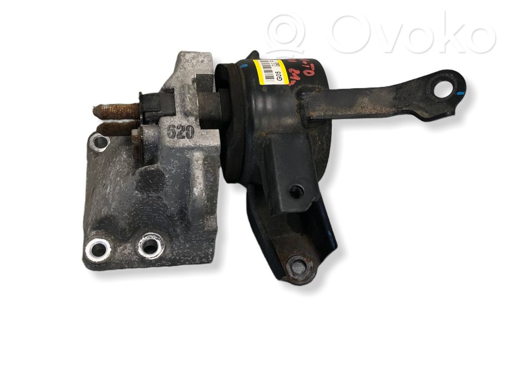 KIA Picanto Engine mounting bracket 