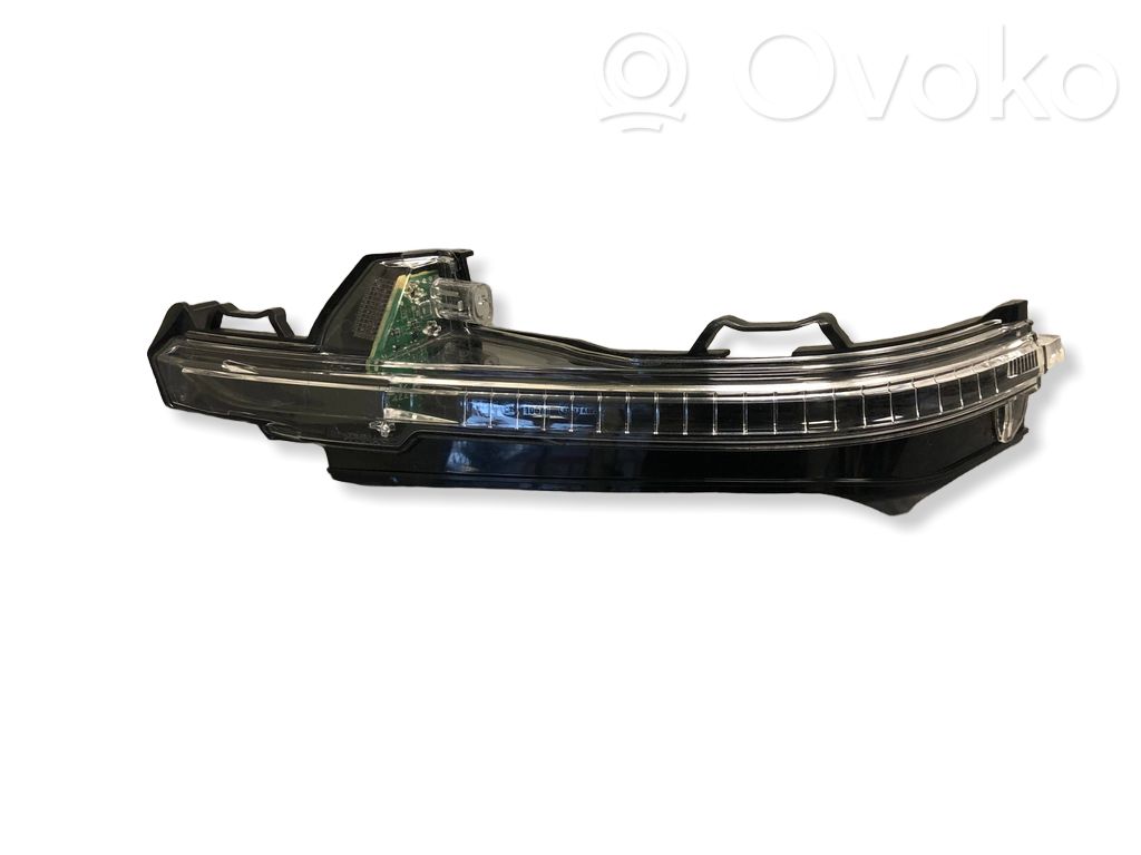 Audi Q7 4M Mirror indicator light 