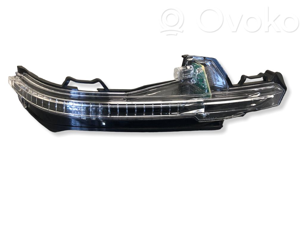 Audi Q7 4M Mirror indicator light 