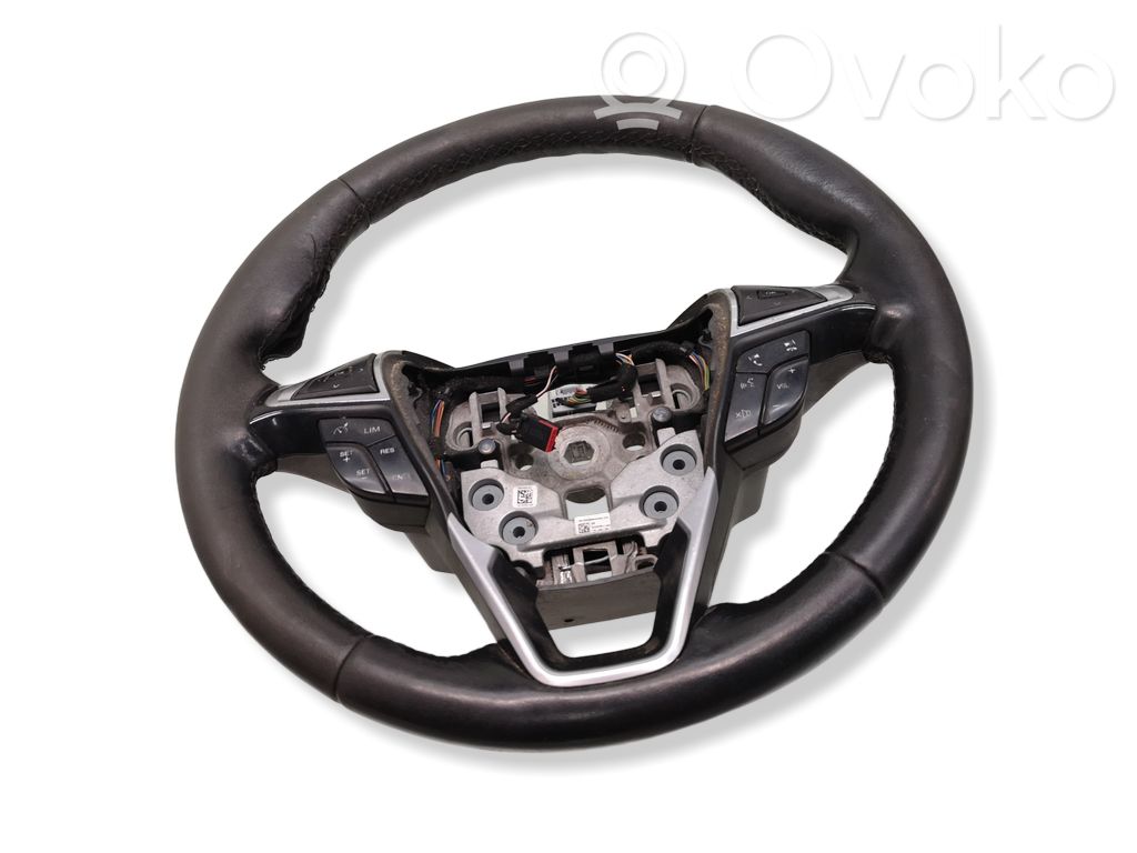 Ohjauspyörä   DS733F830PF