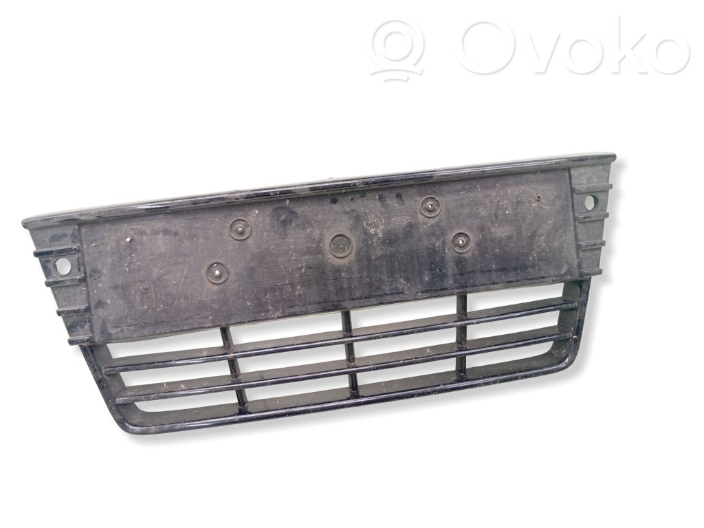 Ford Focus Front bumper lower grill 