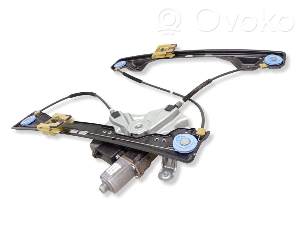 Opel Zafira C Elektryczny podnośnik szyby drzwi przednich 