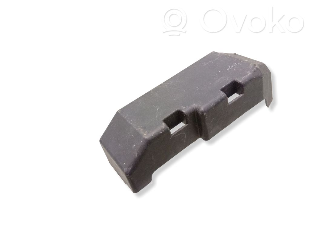 Opel Zafira C Tapa de caja de fusibles 