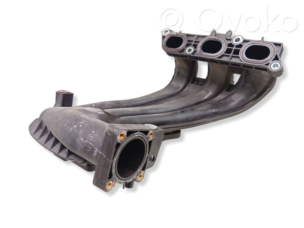 Nissan Note (E12) Intake manifold 