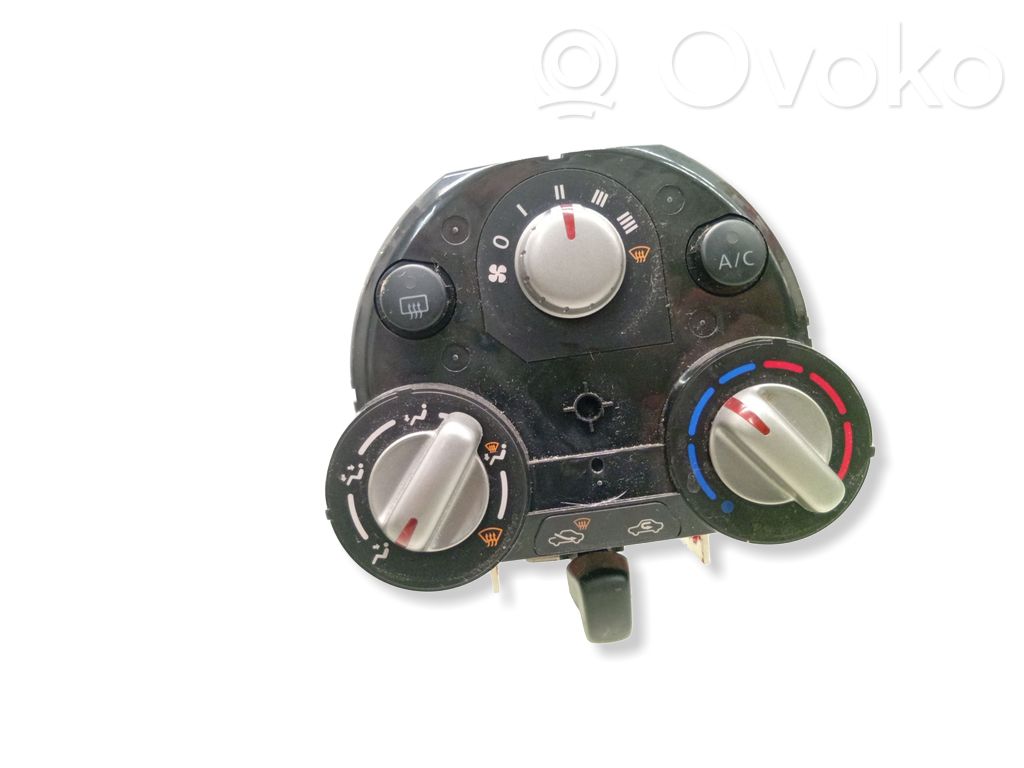 Nissan Note (E12) Climate control unit 
