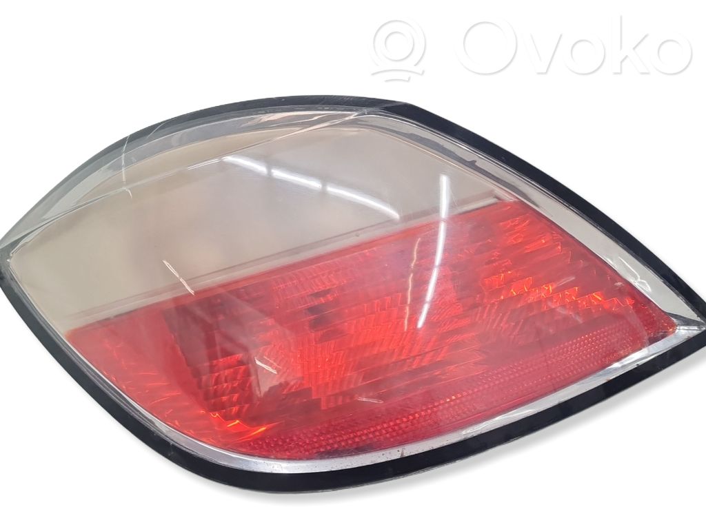 Opel Astra H Galinis žibintas kėbule 