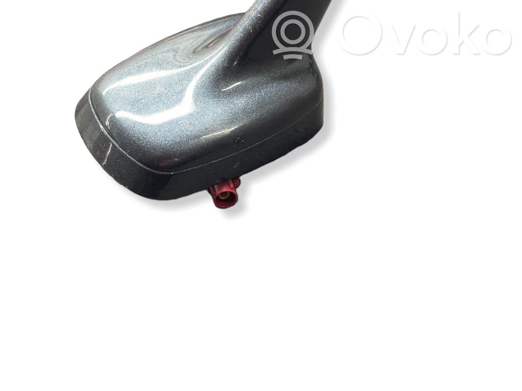 GPS-pystyantenni   4F5035503