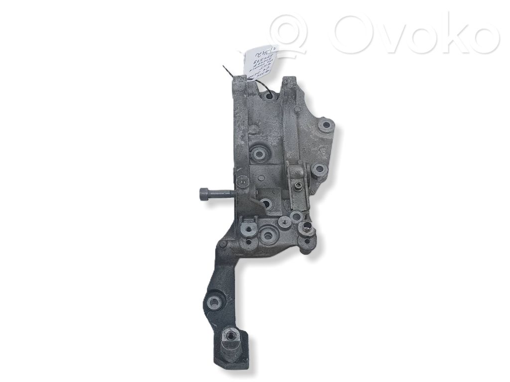 Citroen C6 Halterung Lichtmaschine 
