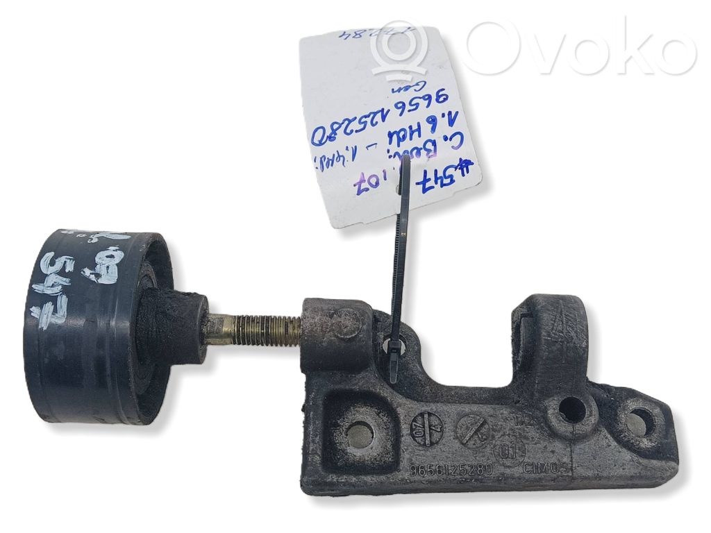 Citroen Berlingo Generator/alternator bracket 